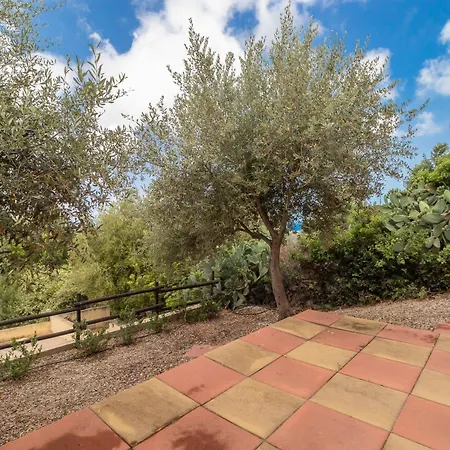 Villa Casa Angus Badesi